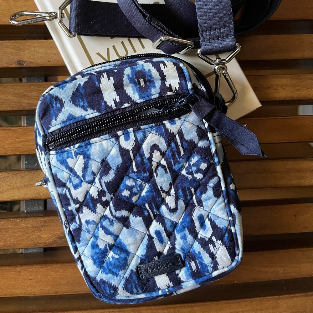Vera Bradley mini crossbody‎ belt bag